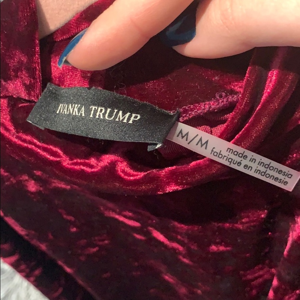 Ivanka Trump Top - Picture 2 of 3